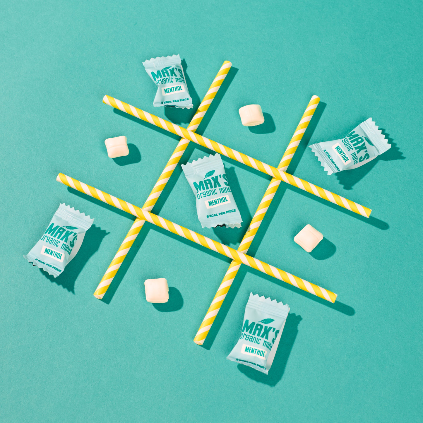 MAX'S Organic Mints Menthol bulkdisplay met 200 individueel verpakte biologische pepermuntjes in een lichtblauwe kartonnen dispenserverpakking.